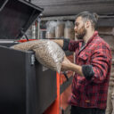 Czy w piecu na ekogroszek można palić pelletem i na odwrót?