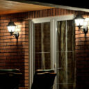 Jak wybrać idealną lampę na taras?