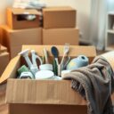 Co spakować na ostatni dzień przeprowadzki, by zachować porządek i mieć pod ręką niezbędne rzeczy